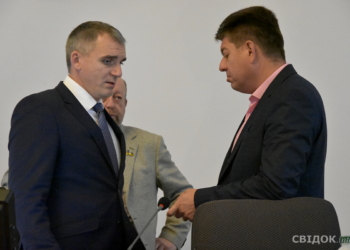 После беседы с губернатором депутаты Ентин и Солтыс решили отозвать свои апелляционные жалобы на возвращение Сенкевича