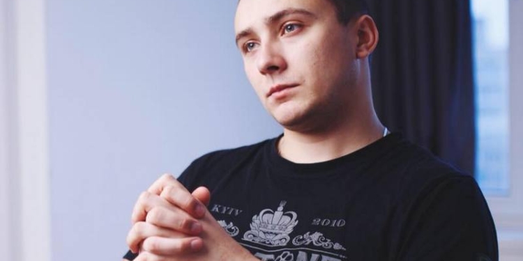 В Одессе стреляли в экс-лидера местного “Правого сектора” Стерненко