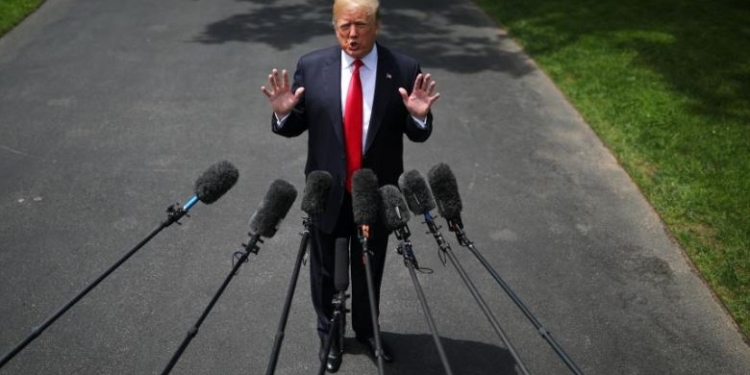 Суд запретил Трампу “банить” своих читателей в Twitter