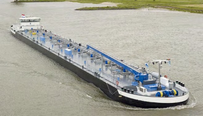 На ЧСЗ будут строить танкер и говорят о высоких зарплатах