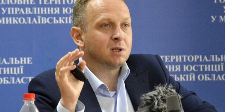 «Чужих детей не бывает»: на Николаевщине мужчина за день выплатил более 166 тысяч гривен задолженности по алиментам