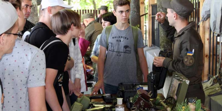 На полигоне воинской части Южноукраинска прошли учебно-полевые сборы для выпускников