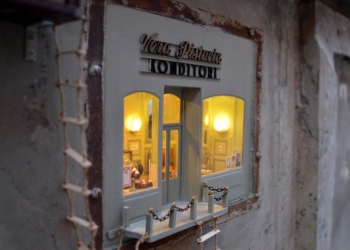 Теперь отель и кафе: в Швеции продолжают появляться «объекты инфраструктуры» для мышей