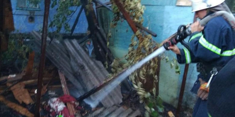 В Николаевской области на пожарах один курильщик погиб, а второй получил ожоги