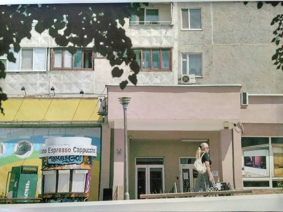 Житель Южноукраинска выращивал коноплю на балконе многоэтажки – весь «урожай» забрали правоохранители 1