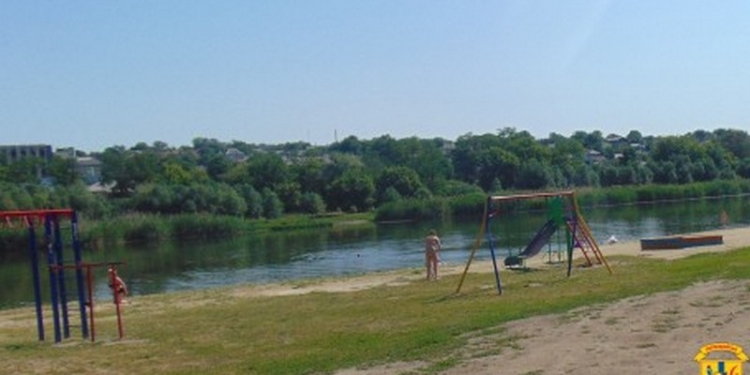 В Первомайске с сегодняшнего дня официально открывается купальный сезон