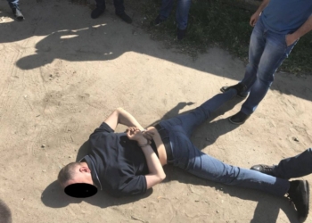 Николаевскому полицейскому, организовавшему кражу из дома своей родственницы, изменили меру пресечения