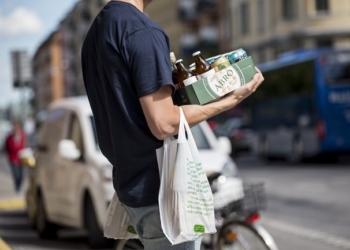 В Швеции готовятся к революционному шагу – разрешить заказывать алкоголь на дом жителям всей страны, а не только 10 муниципалитетов