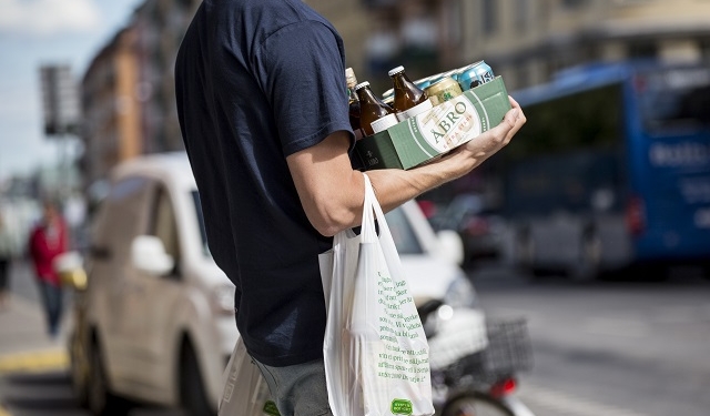 В Швеции готовятся к революционному шагу – разрешить заказывать алкоголь на дом жителям всей страны, а не только 10 муниципалитетов