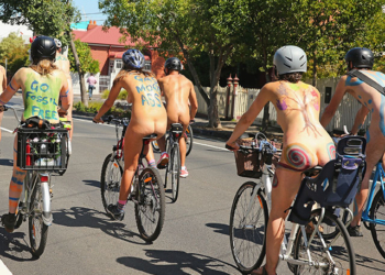 В Чикаго прошел 15-й по счету ежегодный голый велопробег