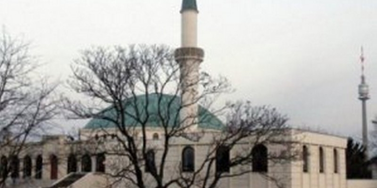 Еще не конкретная, но угроза: Эрдоган отреагировал на решение австрийских властей закрыть мечети и выслать имамов