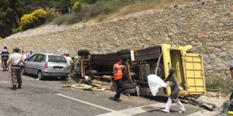 Автобус с украинцами разбился в Европе, пострадали дети