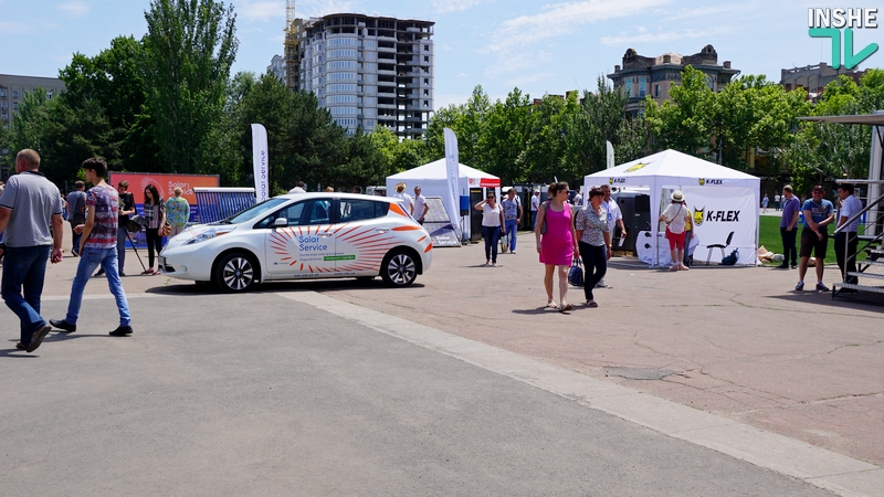На главной площади Николаева заработала выставка-форум «PRO эффективность 2.0» 21