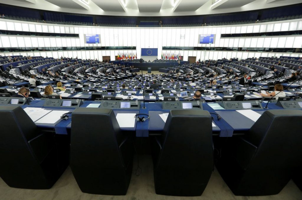 Европарламент призвал РФ немедленно освободить Сенцова и других украинских политзаключенных 1