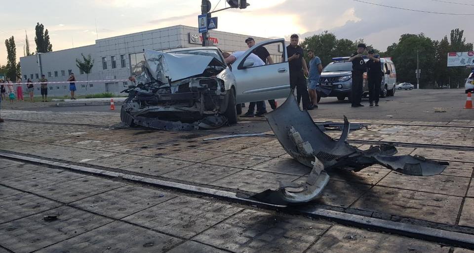 В Николаеве перевернулась маршрутка с 22 пассажирами: есть пострадавшие 7