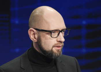 Яценюк выступил за сокращение количества нардепов до 300