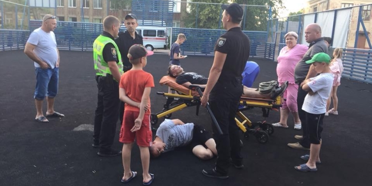 Подростковый буллинг: на Житомирщине школьники жестоко избили восьмиклассника