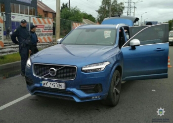 В Харькове застрелили семейную пару, 13-летняя дочь супругов ранена