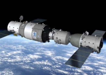 Орбита китайской космической станции Тяньгун-2 резко снизилась