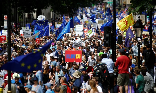 Британцы требуют нового референдума по Brexit – десятки тысяч человек вышли на демонстрацию 5