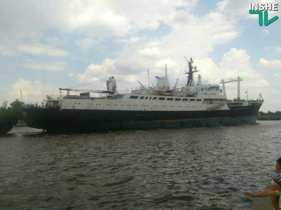 В Николаев на ремонт зашло научно-исследовательское судно «Святая Ольга» 5