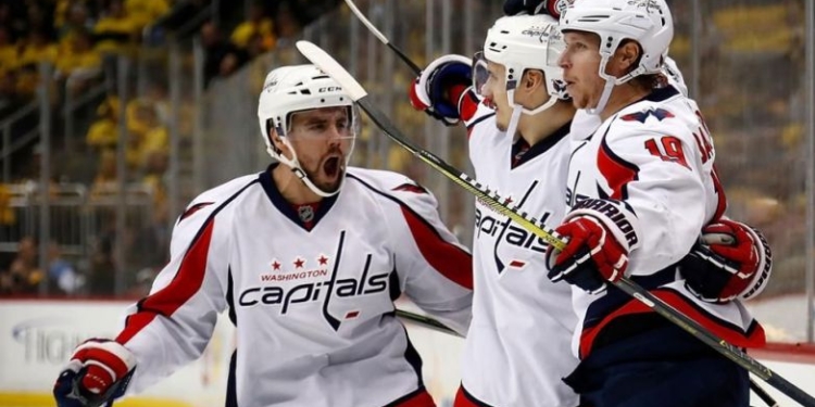 Команда “Вашингтон Кэпиталз” впервые в истории завоевала Кубок Стэнли