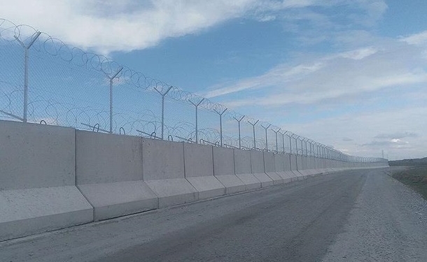 Турция отгородилась от Сирии 764-километровой стеной