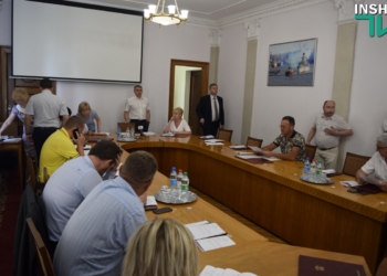 В Николаеве маршрутчики пришли на исполком требовать повышения тарифов на проезд