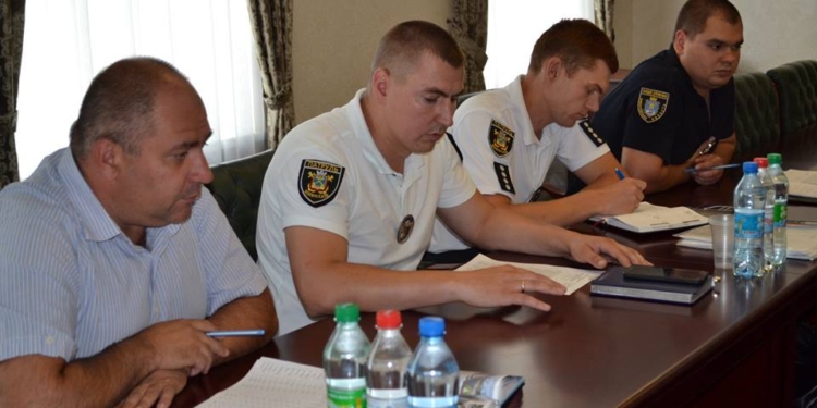 На въезде в Николаев со стороны Херсона недостаточно дорожных знаков с информацией о соблюдении температурного режима