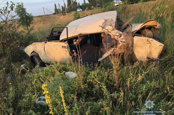 На Николаевщине два юноши 16-ти и 17-ти лет взяли без спроса у родителей «пятерку» – после «катаний» оба оказались в больнице