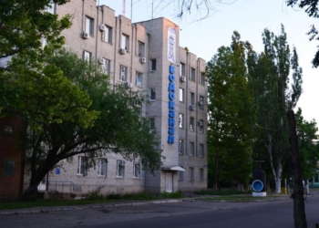 Из-за жалоб жителей на Лескова, где раньше сломался коллектор, «Николаевводоканал» проверит качество воды повторно