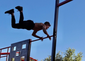 В Арбузинке открыли воркаут площадку в рамках программы микропроектов