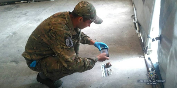 В магазин – с гранатой. В Николаеве бдительные граждане сдали полиции взрывоопасного покупателя