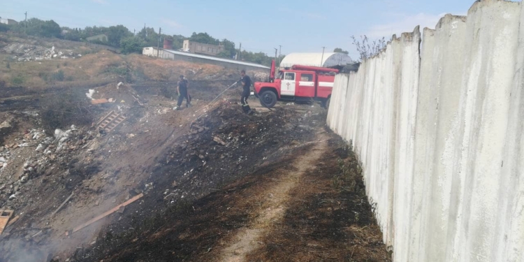 В Корабельном районе Николаева горело 4 га сухой травы
