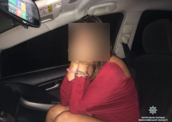 Протаранила несколько машин и уехала развлекаться. В Николаеве задержали водителя, которая устроила ДТП и сбежала