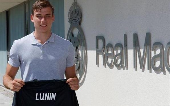 Бывший вратарь «Зари» отправился с «Реалом» в турне по США