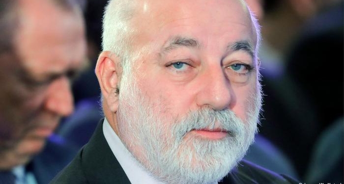 Швейцария заморозила 1 млрд на счетах Вексельберга