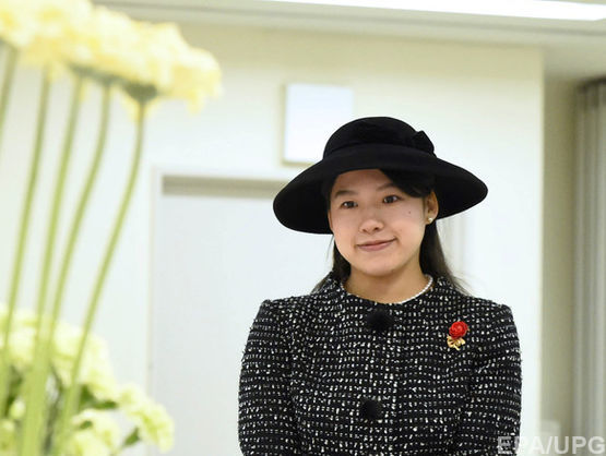 Еще одна японская принцесса решила отречься от титула ради брака с простым парнем 1
