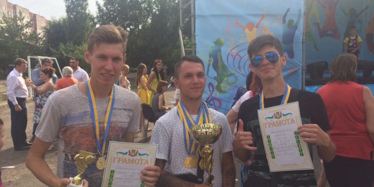 В Николаеве прошел турнир уличного футбола «Кубок молодежи»