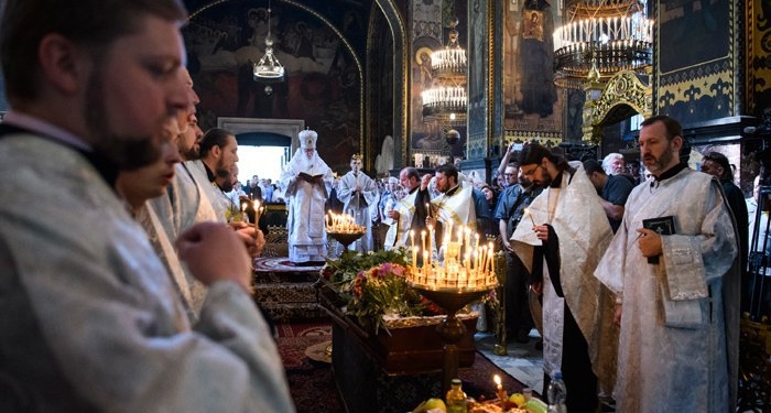 Во Владимирском соборе попрощались с Иваном Драчом