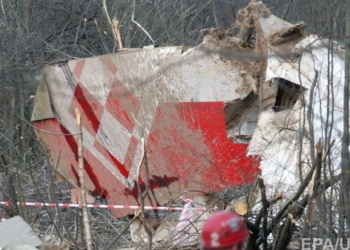 Смоленская катастрофа: на обломках самолета обнаружены следы взрывчатки