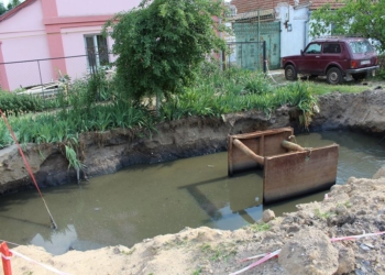 Начало работ по ремонту аварийного коллектора на Лесковой в Николаеве снова переносится – фракция «Нашего Края» готова потребовать отставки директора Николаевводоканала