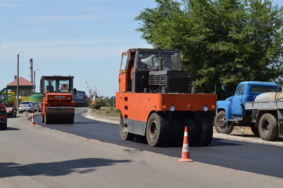 Глава Николаевского облсовета проинспектировала, как «Николаевавтодор» депутата Шульгача ремонтирует дороги, – найдены недостатки 15