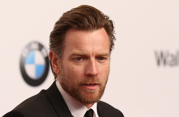 Юэн МакГрегор снимется в сиквеле культового хоррора Сияние