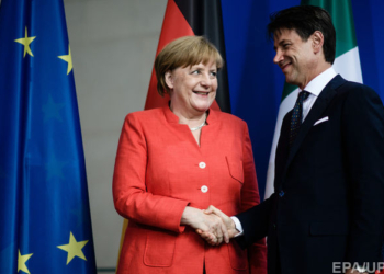 Лидеры ЕС приняли соглашение по преодолению миграционного кризиса