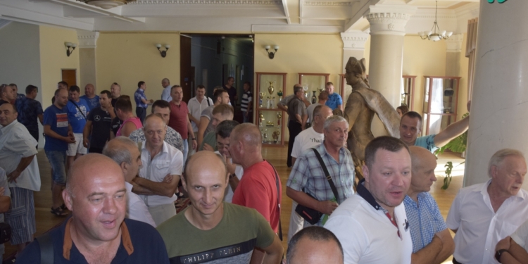 Я лучше пойду воровать, чем так работать, – николаевские маршрутчики грозятся завтра сорвать перевозку