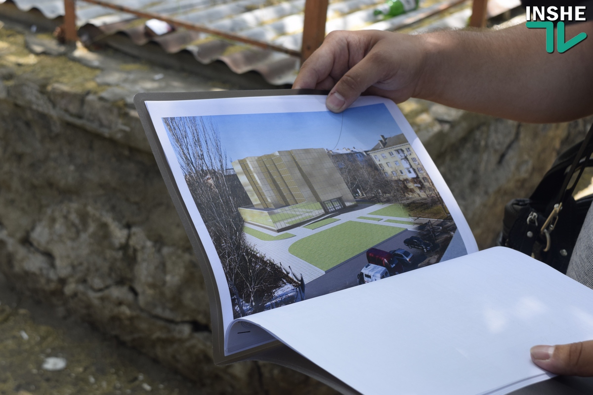 Антикоррупционный департамент и активисты заблокировали строительство бизнес-центра у детского городка «Сказка»