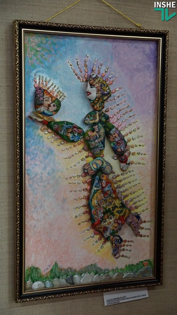 Тайная жизнь камней. Художница из Одессы показала николаевцам картины, созданные ее вдохновением и морем 11