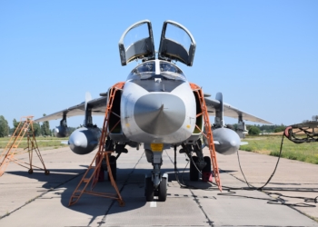 Николаевский авиаремонтный завод восстановил разведчик Су-24
