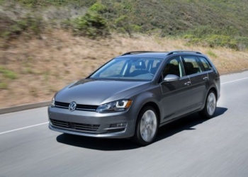 В Украине аннулируют регистрацию 2800 Volkswagen Golf Sportwagen
